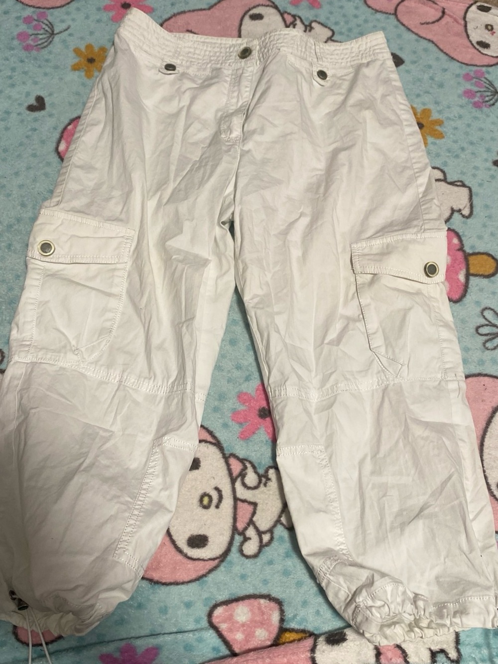 White Cargo Cropped Pants